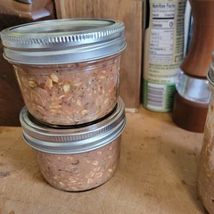 Simple and delicious to make! I make one portion in jars and then eat them for breakfast or an afternoon snack. The texture is just right. I modified the recipe: substitute maple syrup for honey and 1/2 tbsp more of peanut butter.