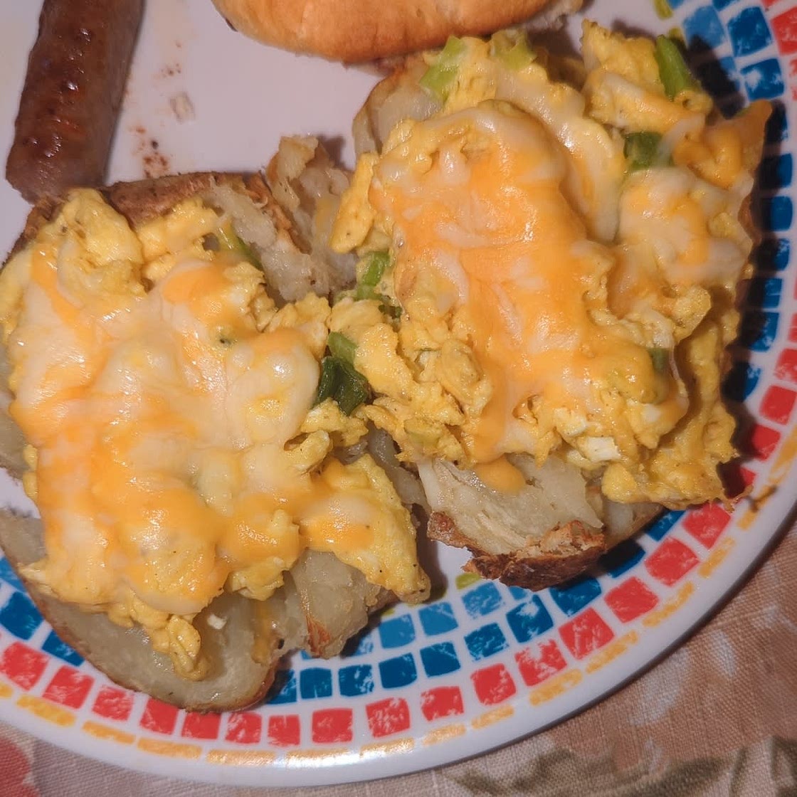 Air Fryer Breakfast Potato Skins